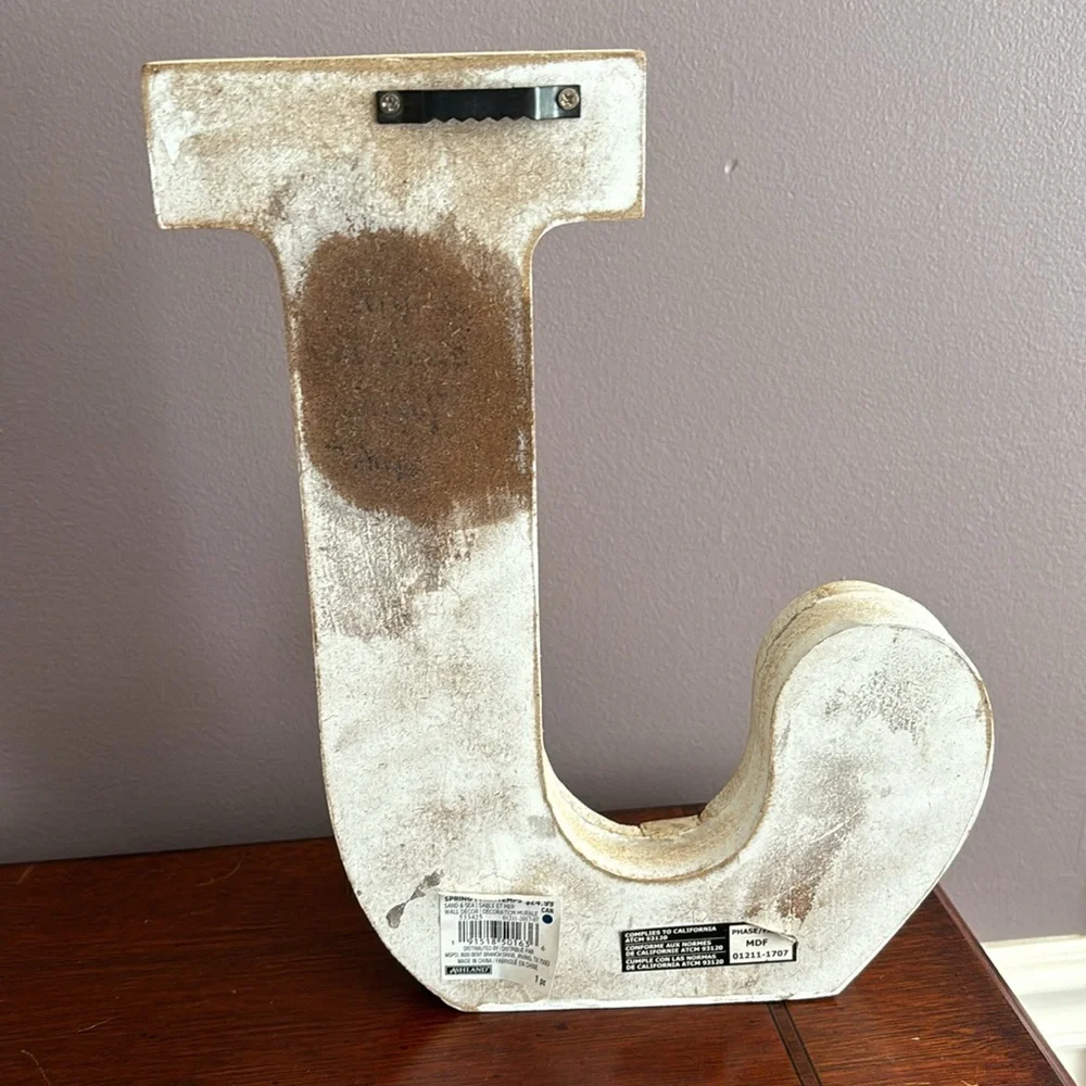 “J” Sign - Picture 2 of 3